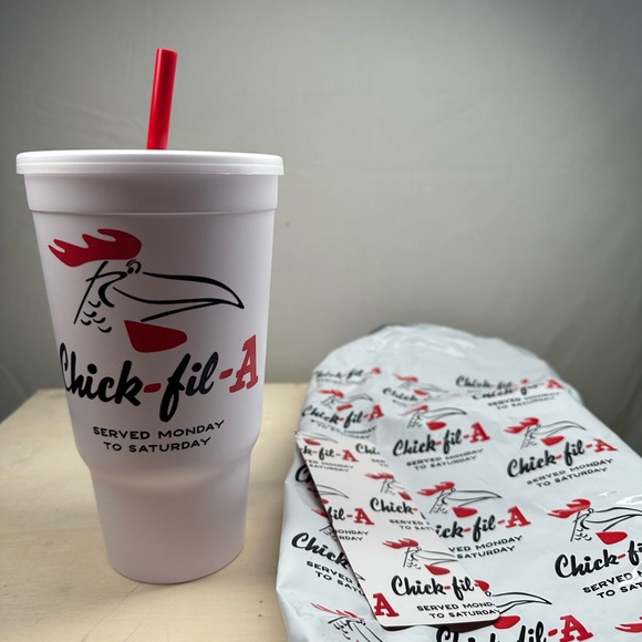 Other - Chick-fil-A Collectible Cup Doodles Classic 1st In Series Greenbriar Mall New